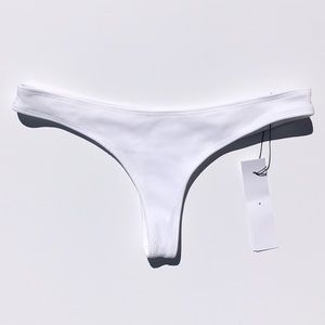 Coulbourne White Bond Bottom (Medium)